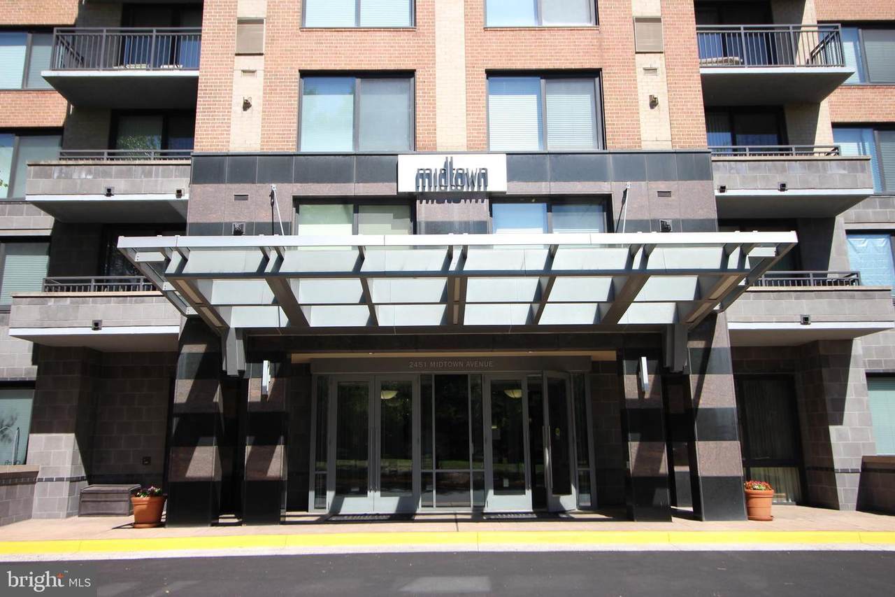 2451 Midtown Avenue - Photo 1