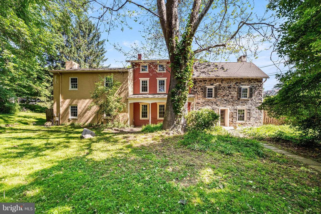 1383 Hickory Hill Road - Photo 1