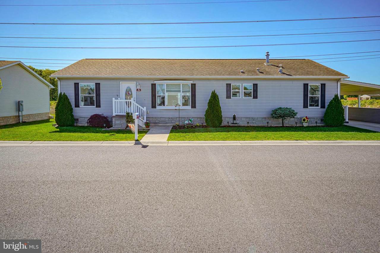 2080 Burlington Circle - Photo 1