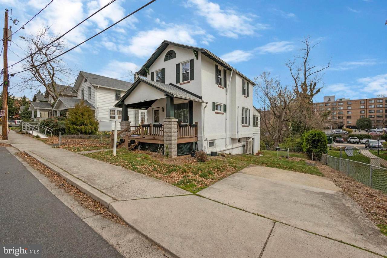 1943 Cleveland Street - Photo 1