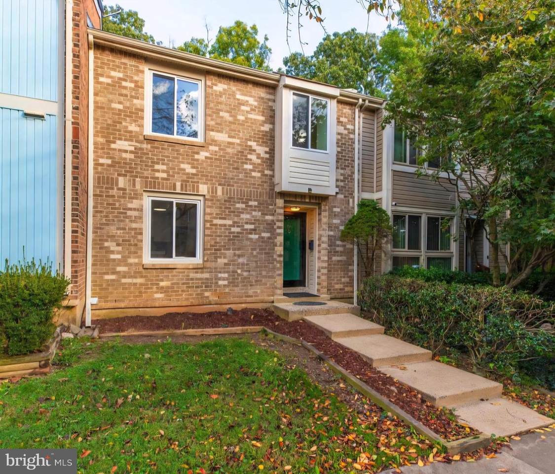 6077 Hollow Knoll Court - Photo 1