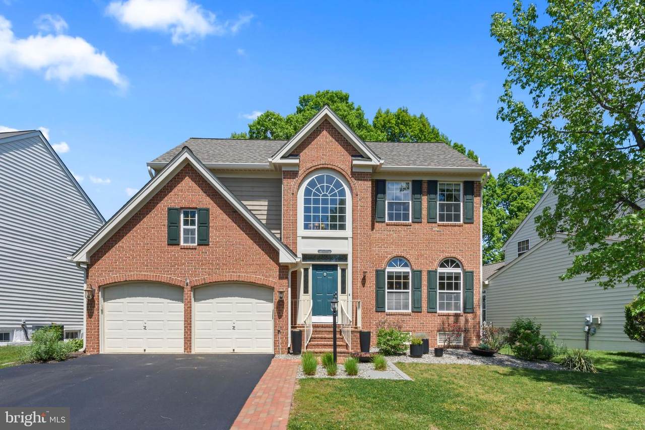 43340 Wintersrun Court - Photo 1