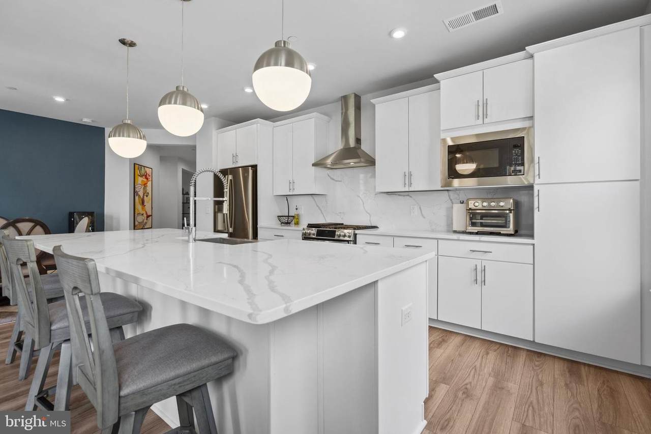 3925 Fair Ridge Drive - Photo 1