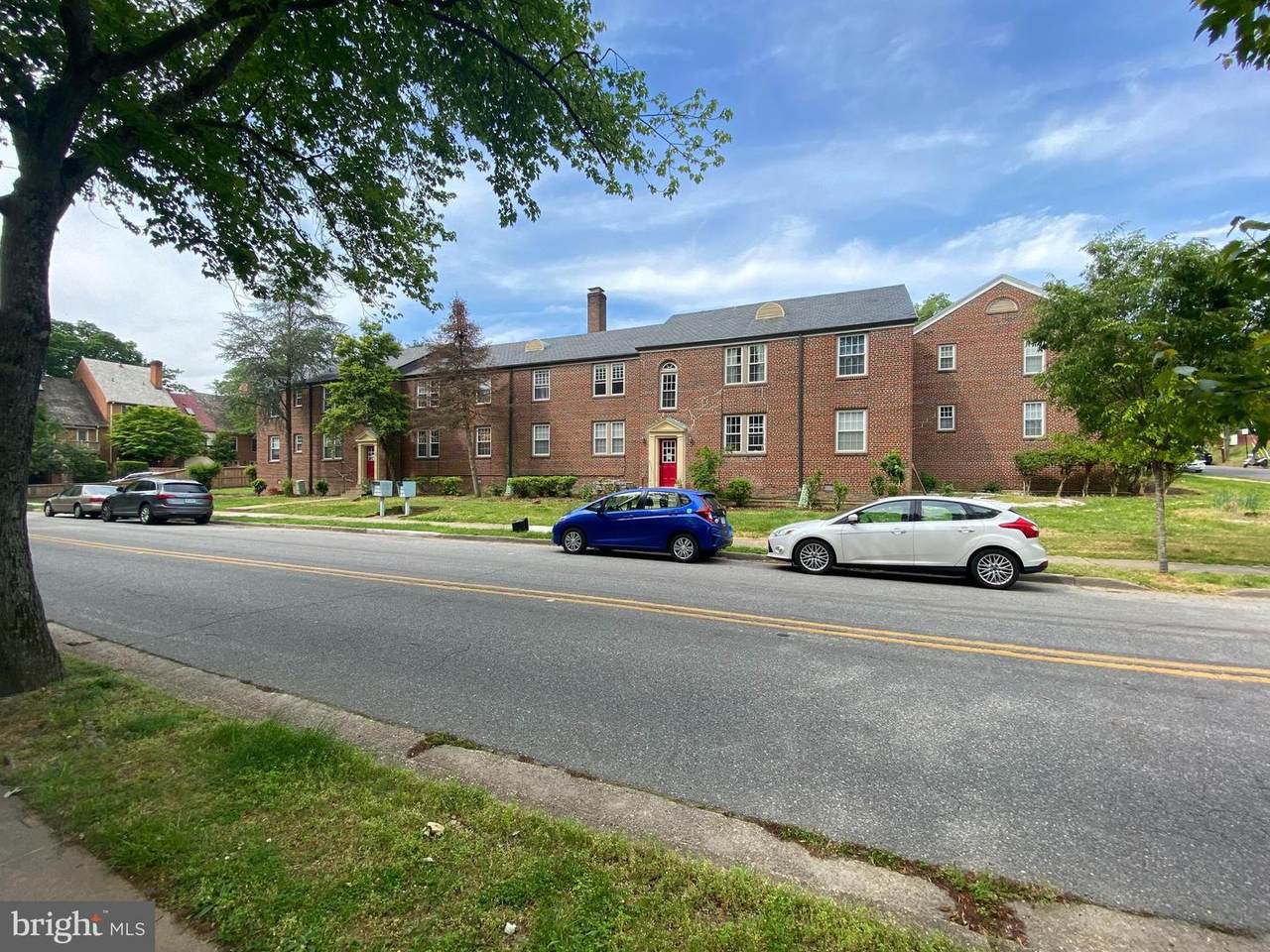 804 Monument Avenue - Photo 1