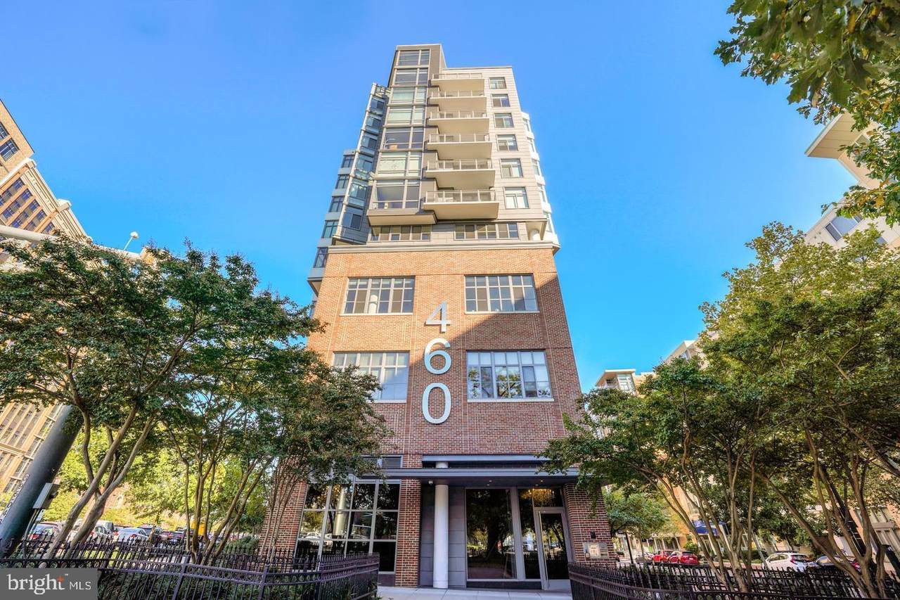 460 New York Avenue - Photo 1