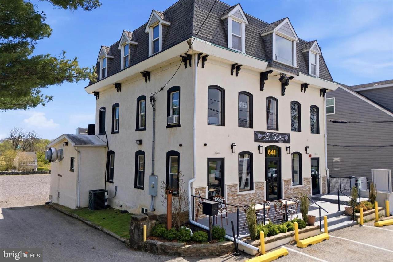 641 Old Elm Street - Photo 1