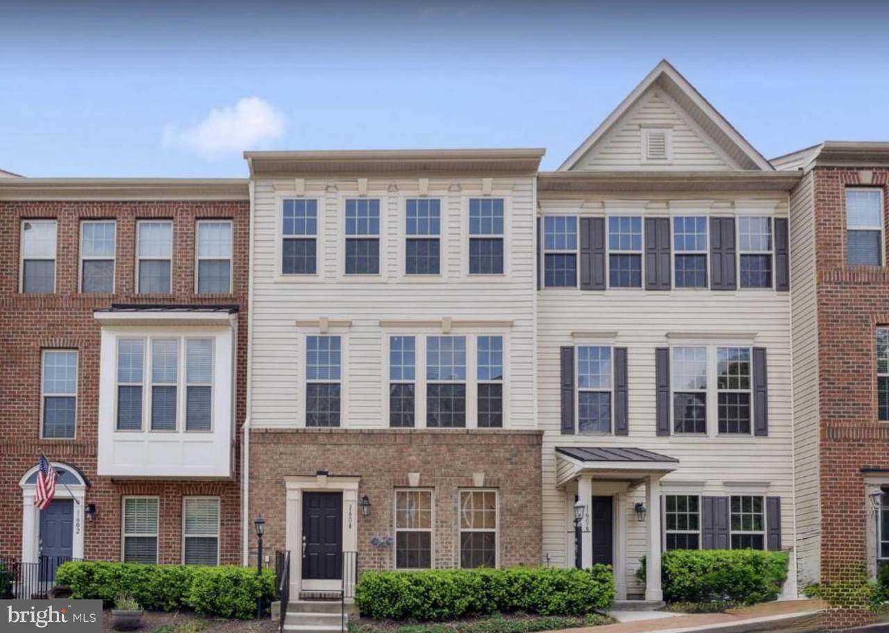 1604 Sebring Court - Photo 1