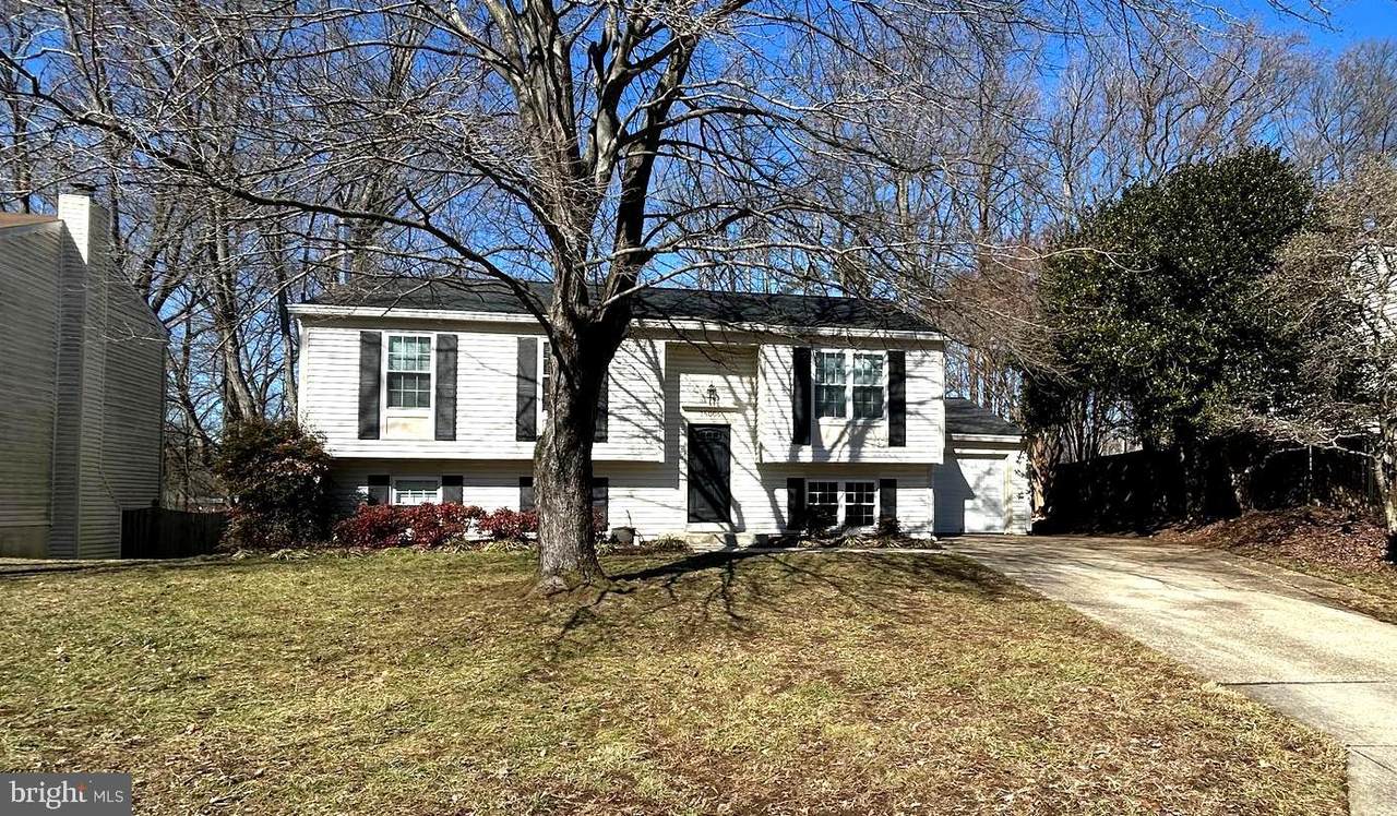 15006 Nebraska Lane - Photo 1