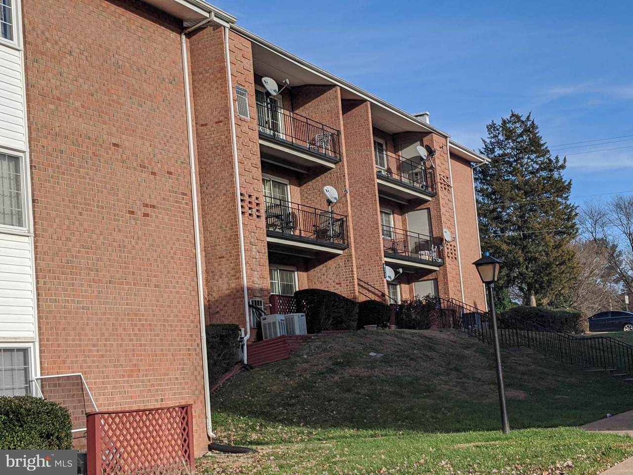 635 Waterloo Road - Photo 1
