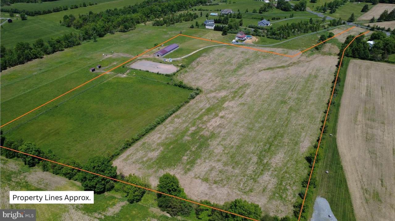 2472 Biglerville Road - Photo 1
