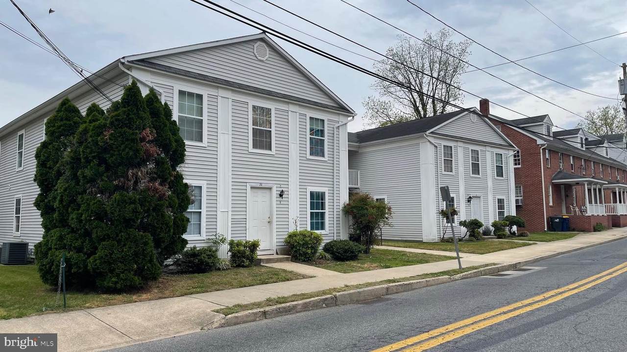 211 & 213 Walnut Street - Photo 1