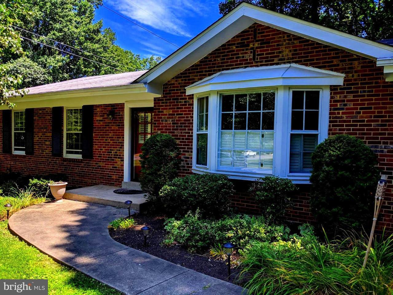 8702 Thunderbird Court - Photo 1