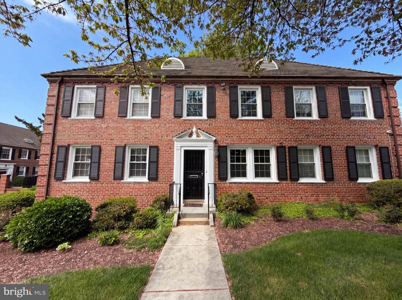 3820 V Street - Photo 1