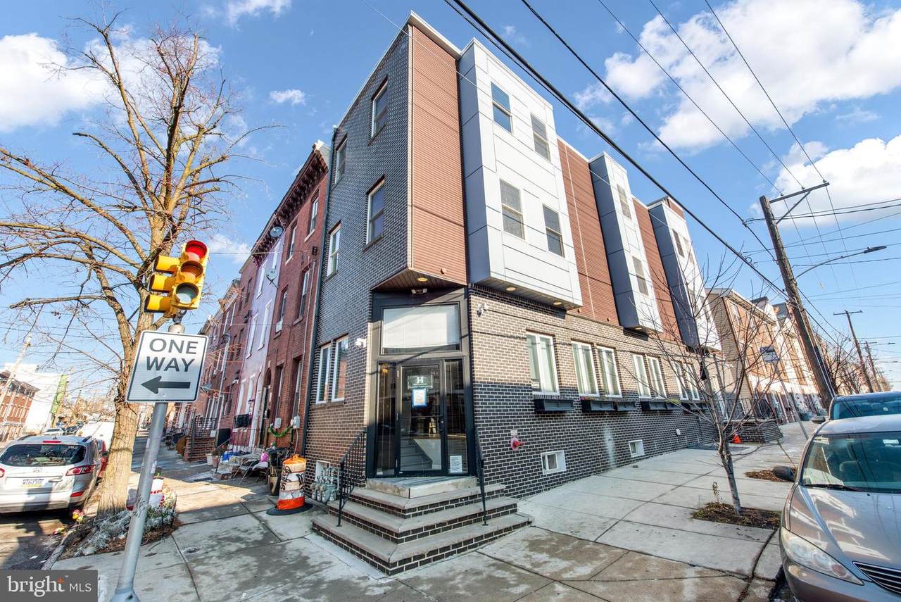 601 39TH Street - Photo 1