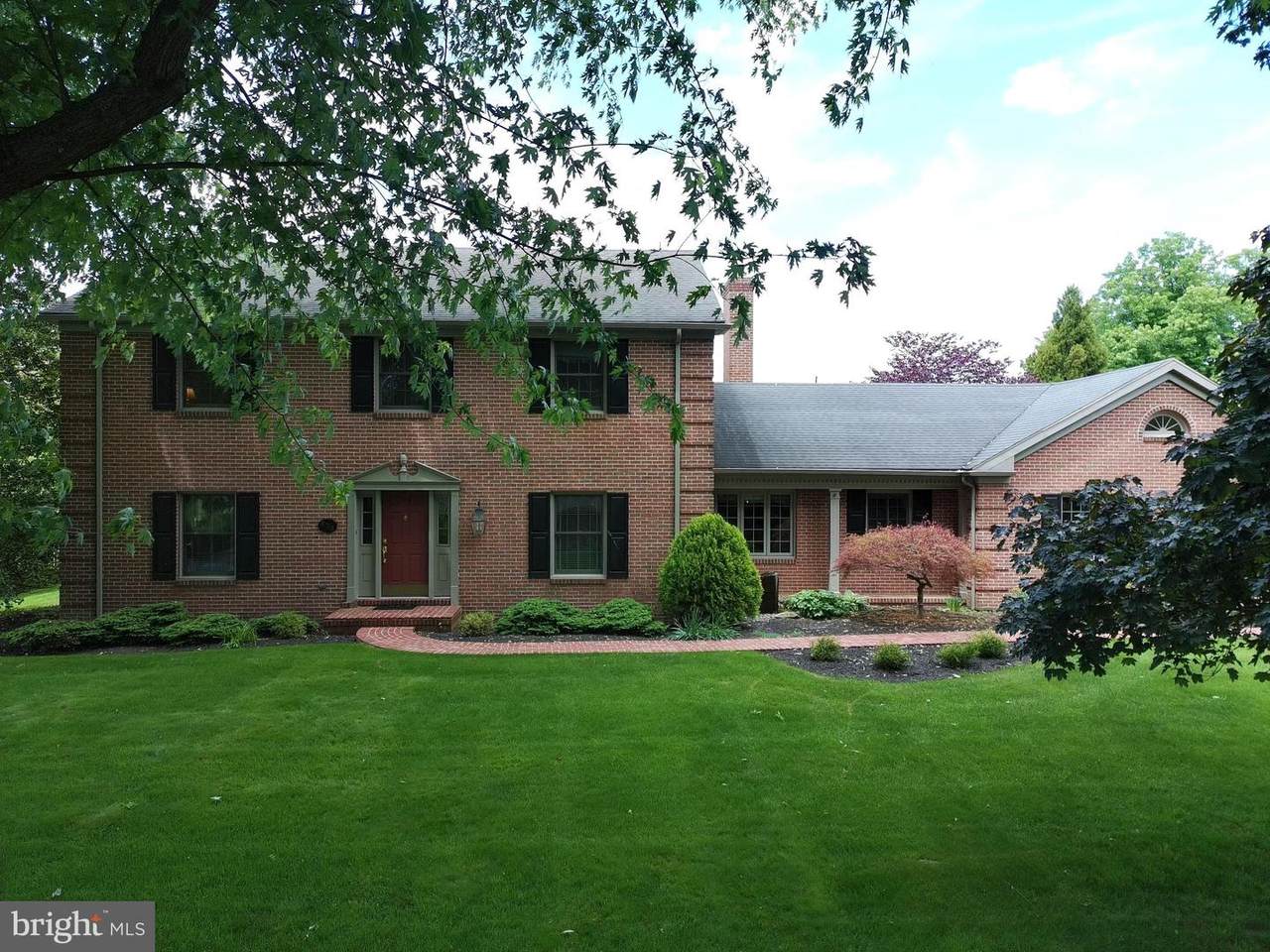 475 Larkspur Lane - Photo 1
