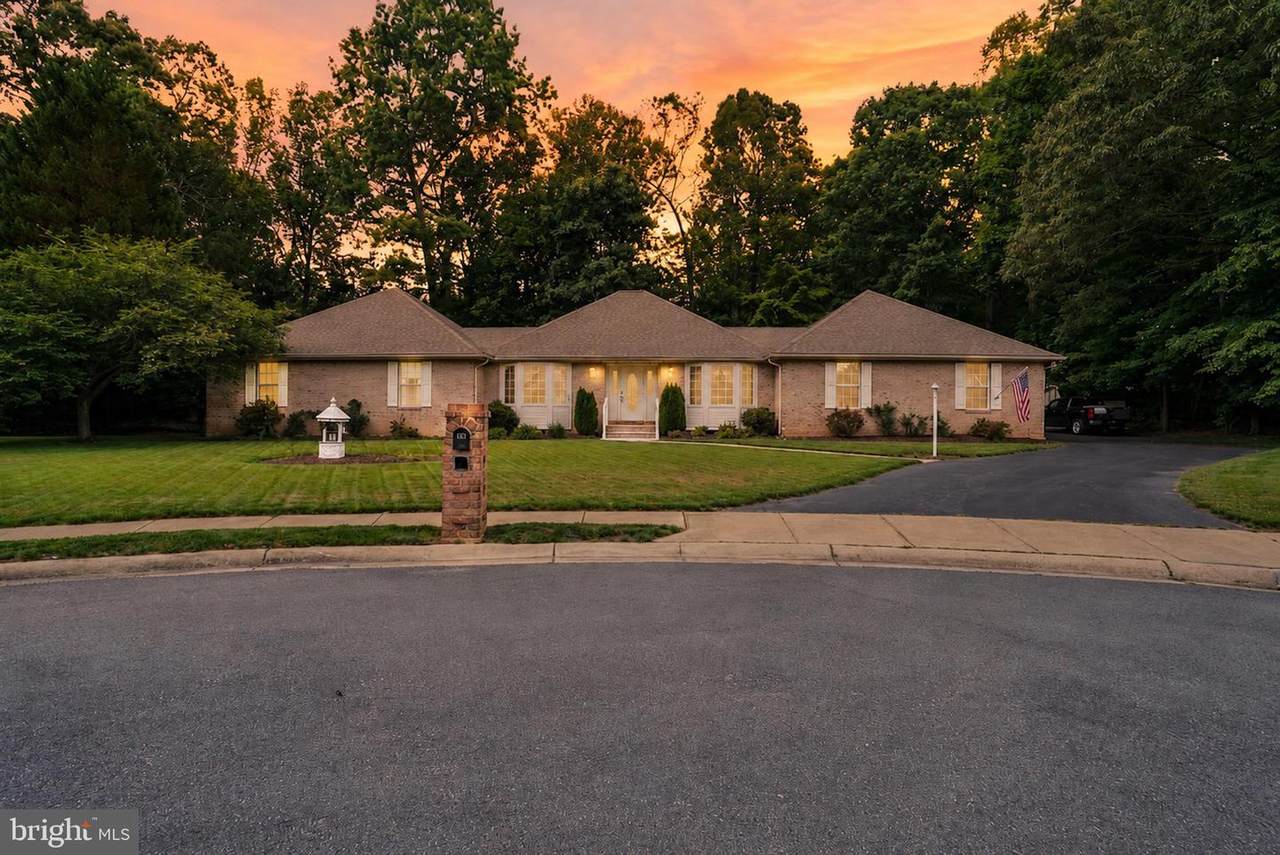 105 Cornwall Court - Photo 1
