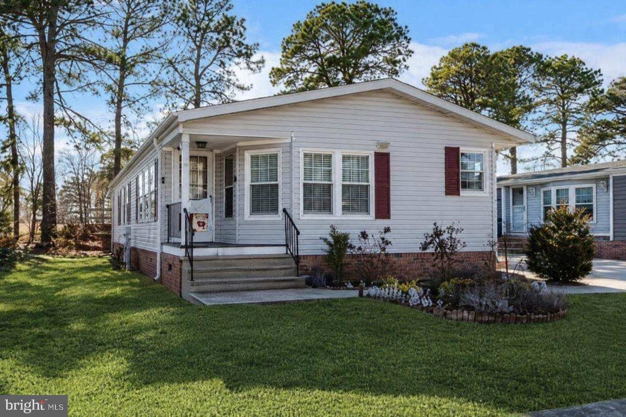 114 Briarwood Court - Photo 1