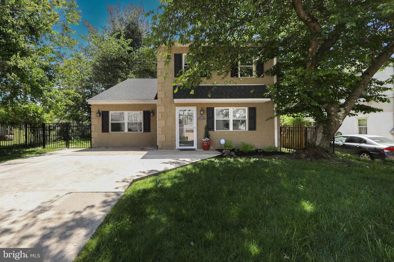 335 Cinnaminson Street - Photo 1