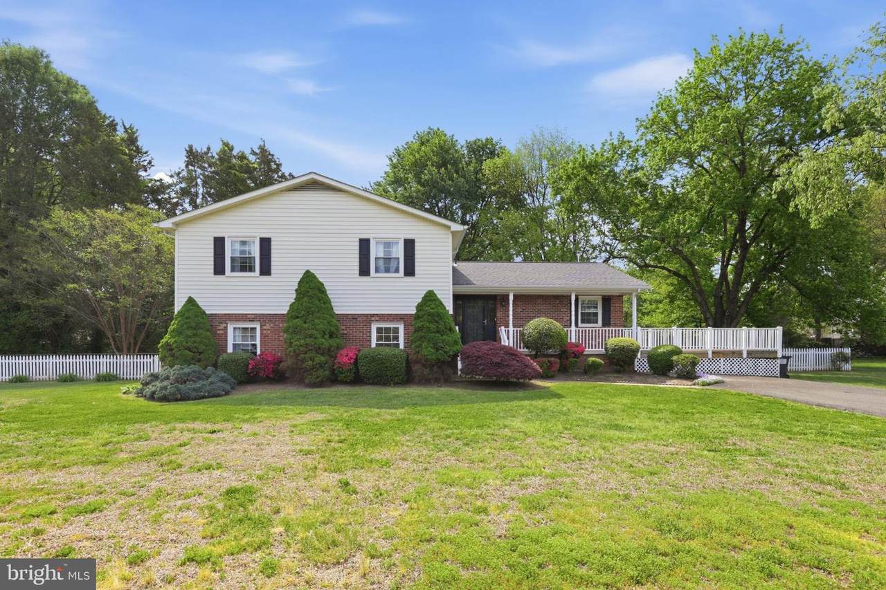 845 Churchill Drive - Photo 1