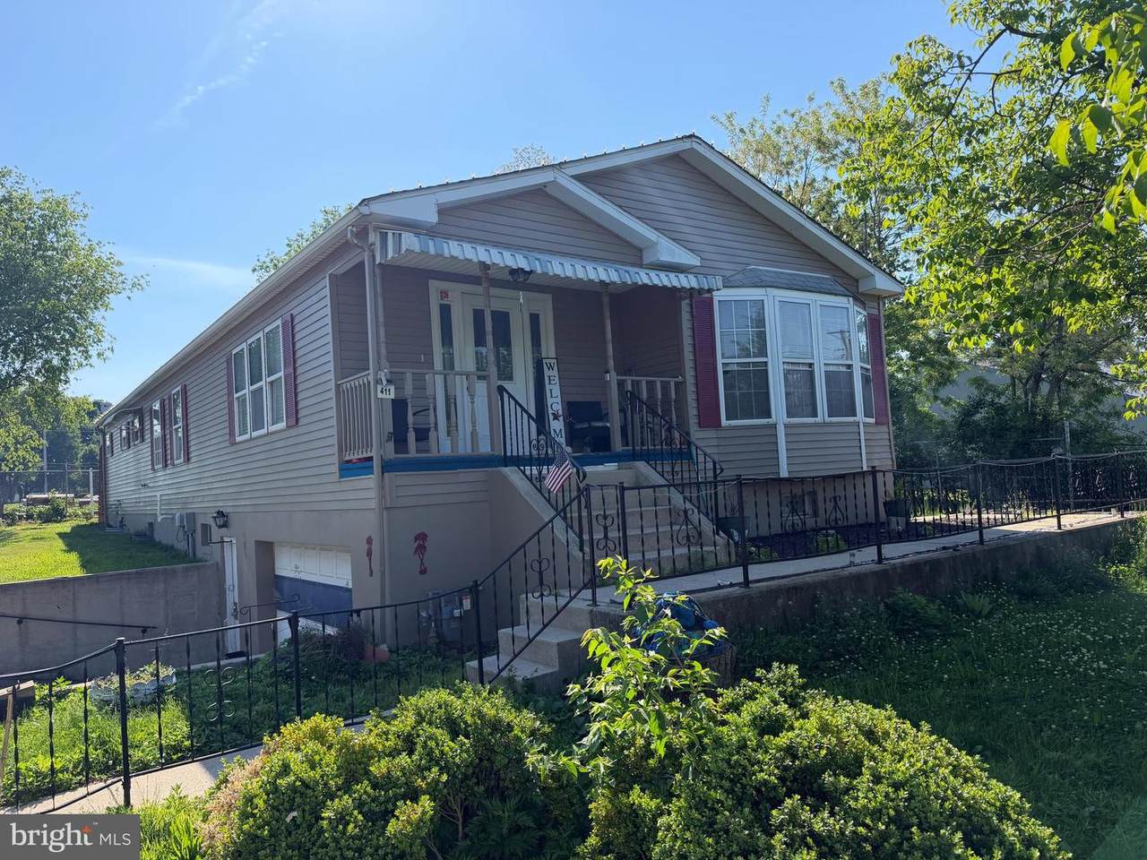 411 Belt Line Avenue - Photo 1
