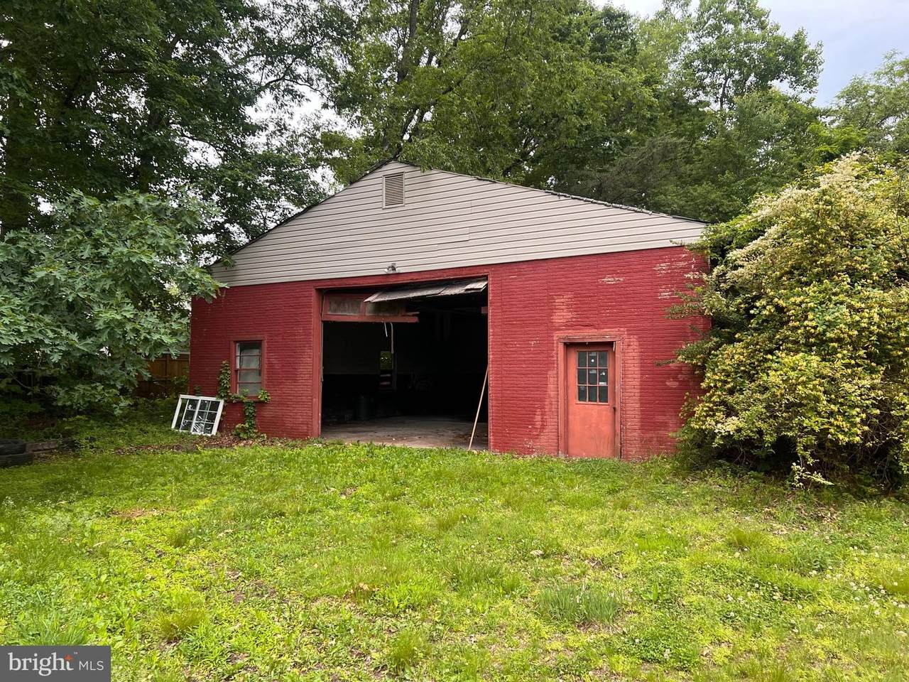 4269 Prince William Parkway - Photo 1