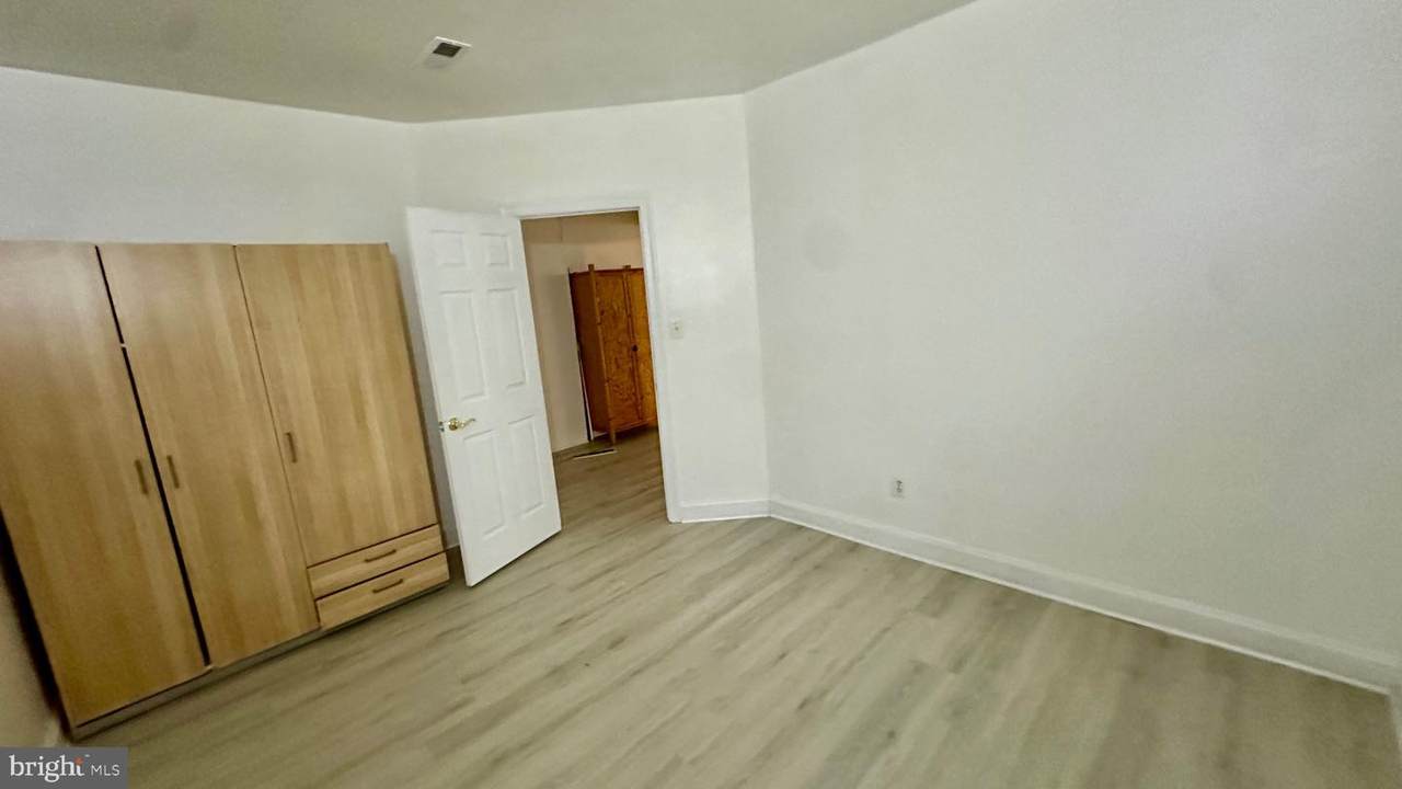 https://bt-photos.global.ssl.fastly.net/brightmls/1280_boomver_1_804935613768-2.jpg