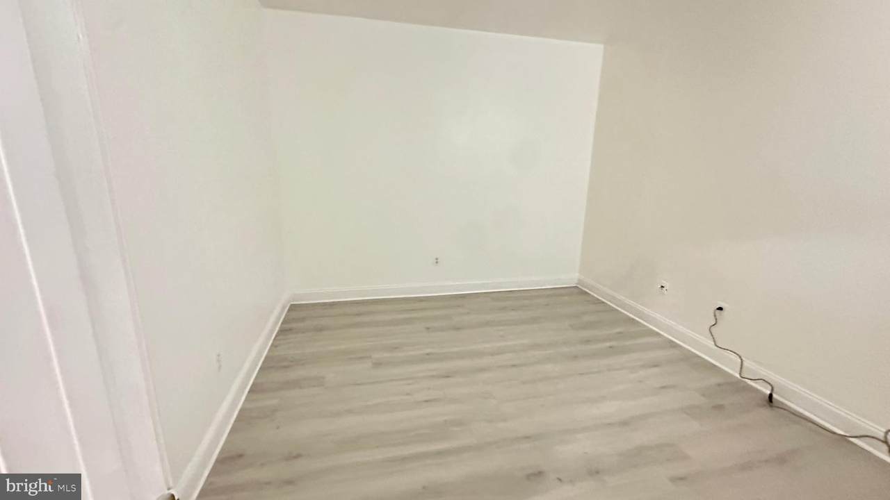 https://bt-photos.global.ssl.fastly.net/brightmls/1280_boomver_1_804935613768-2.jpg