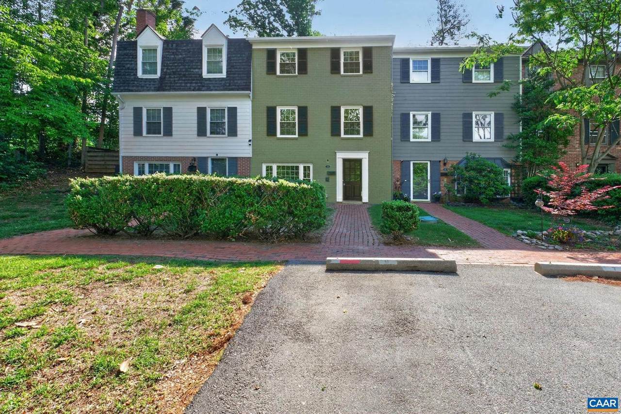 7 Georgetown Green - Photo 1