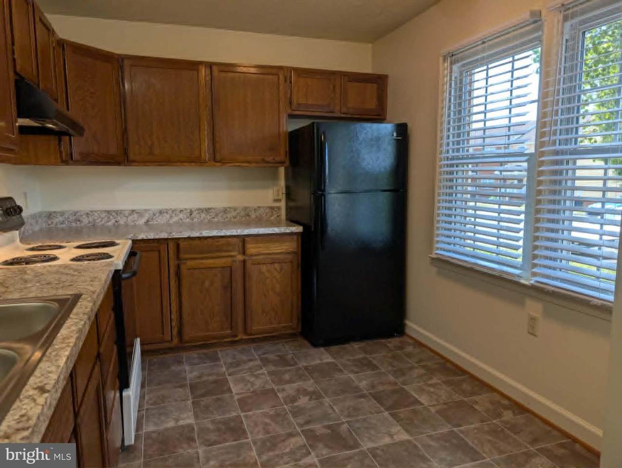 https://bt-photos.global.ssl.fastly.net/brightmls/1280_boomver_1_804936222198-2.jpg