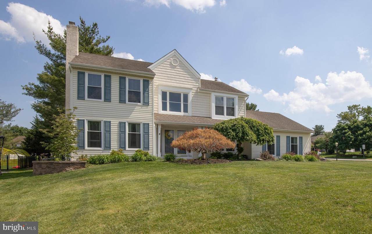 2284 Locust Drive - Photo 1