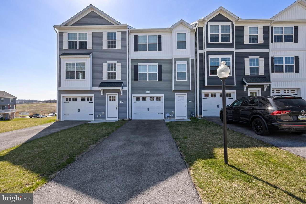 906 Setting Sun Lane - Photo 1