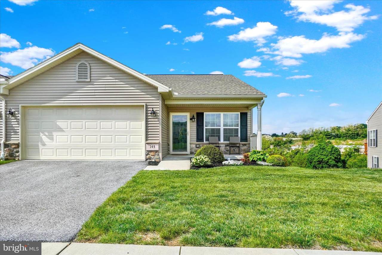 145 Palomino Way - Photo 1