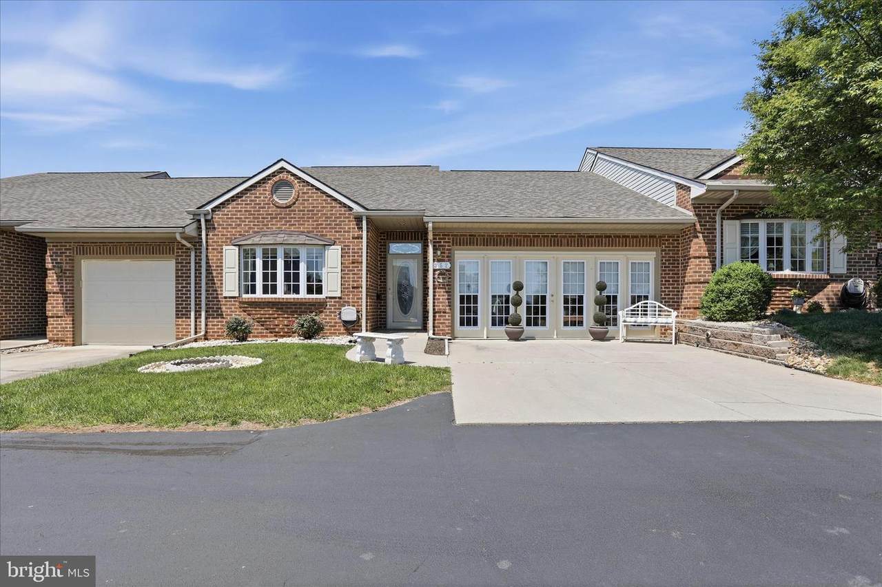 352 Sunbrook Lane - Photo 1