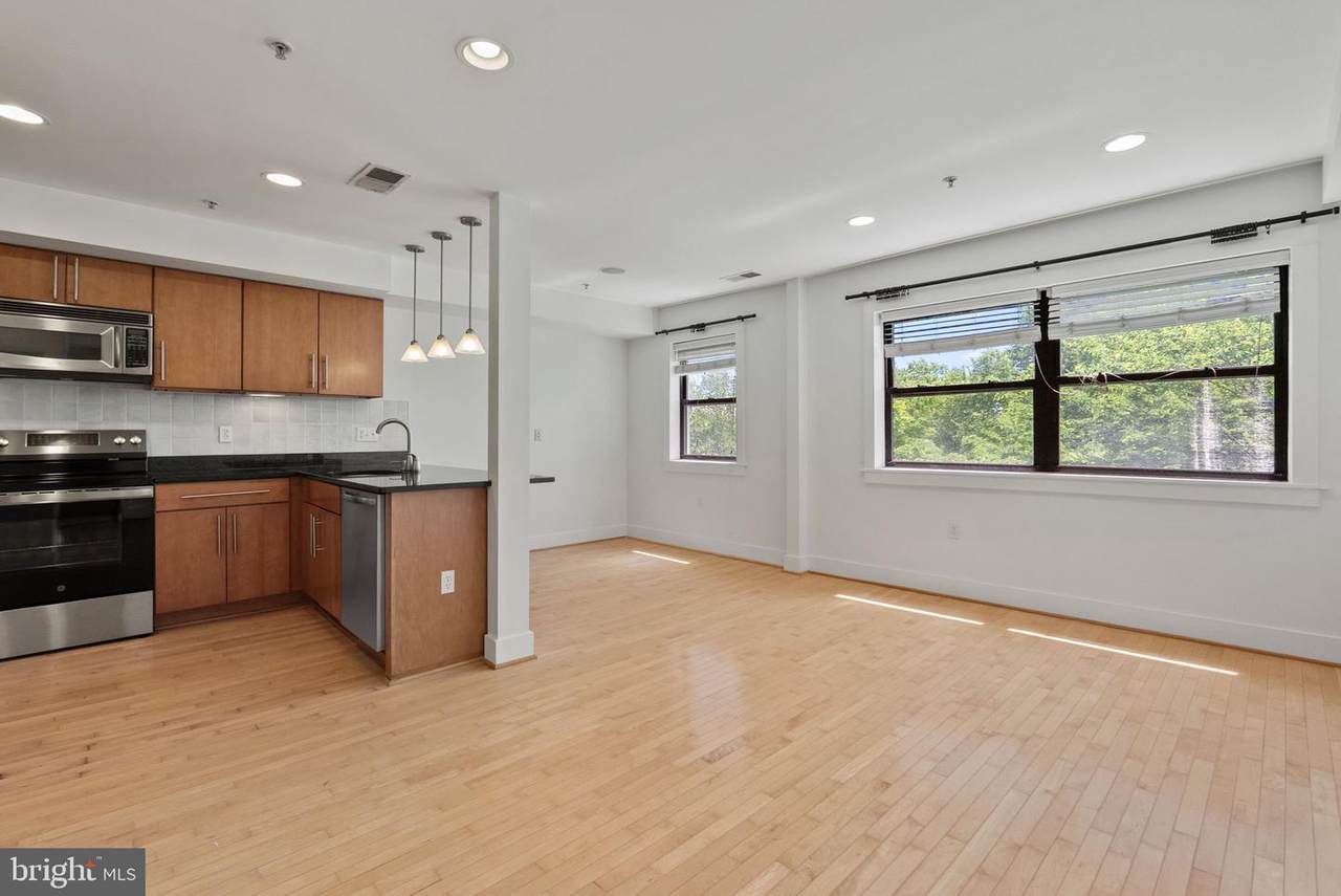 1524 Independence Avenue - Photo 1
