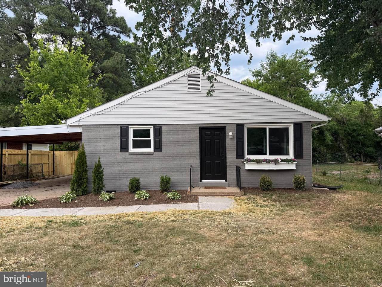 3107 Linden Avenue - Photo 1
