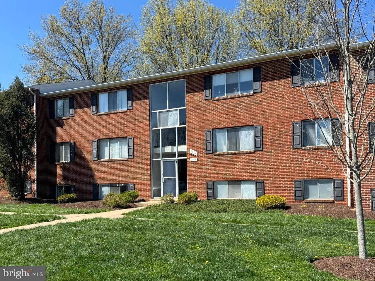 3876 Shadywood Drive - Photo 1