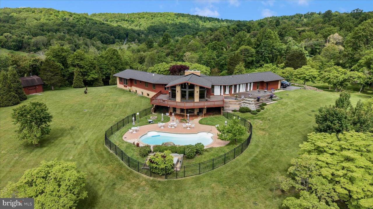 9237 Frostown Road - Photo 1