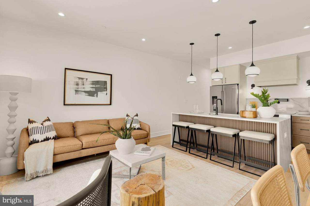 1463 Harvard Street - Photo 1