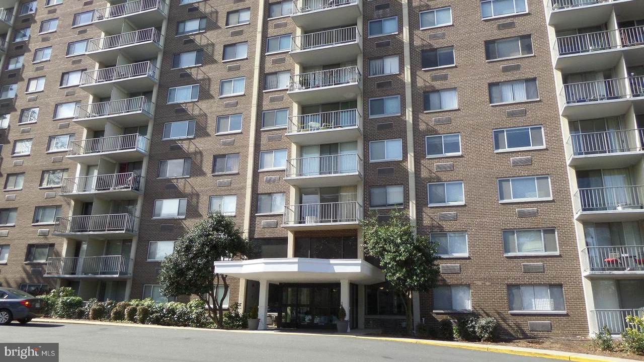 2059 Huntington Avenue - Photo 1