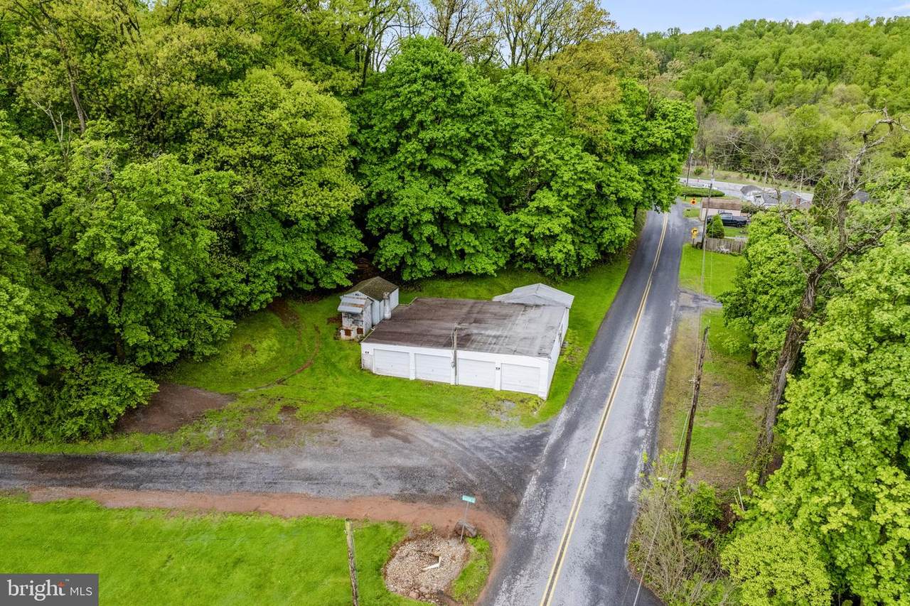 233 Mountain Trail Road - Photo 1