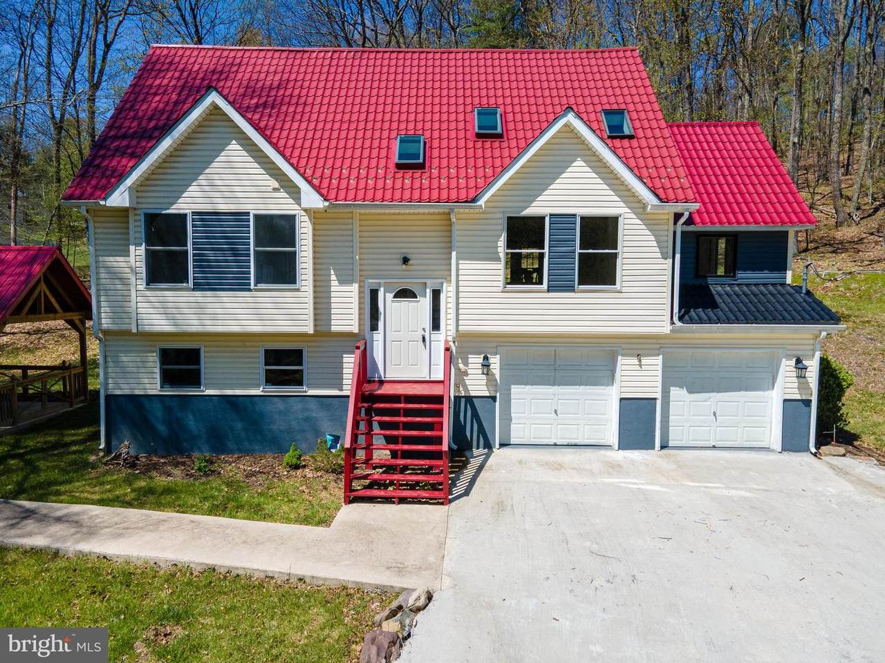 57 Lake Lane - Photo 1