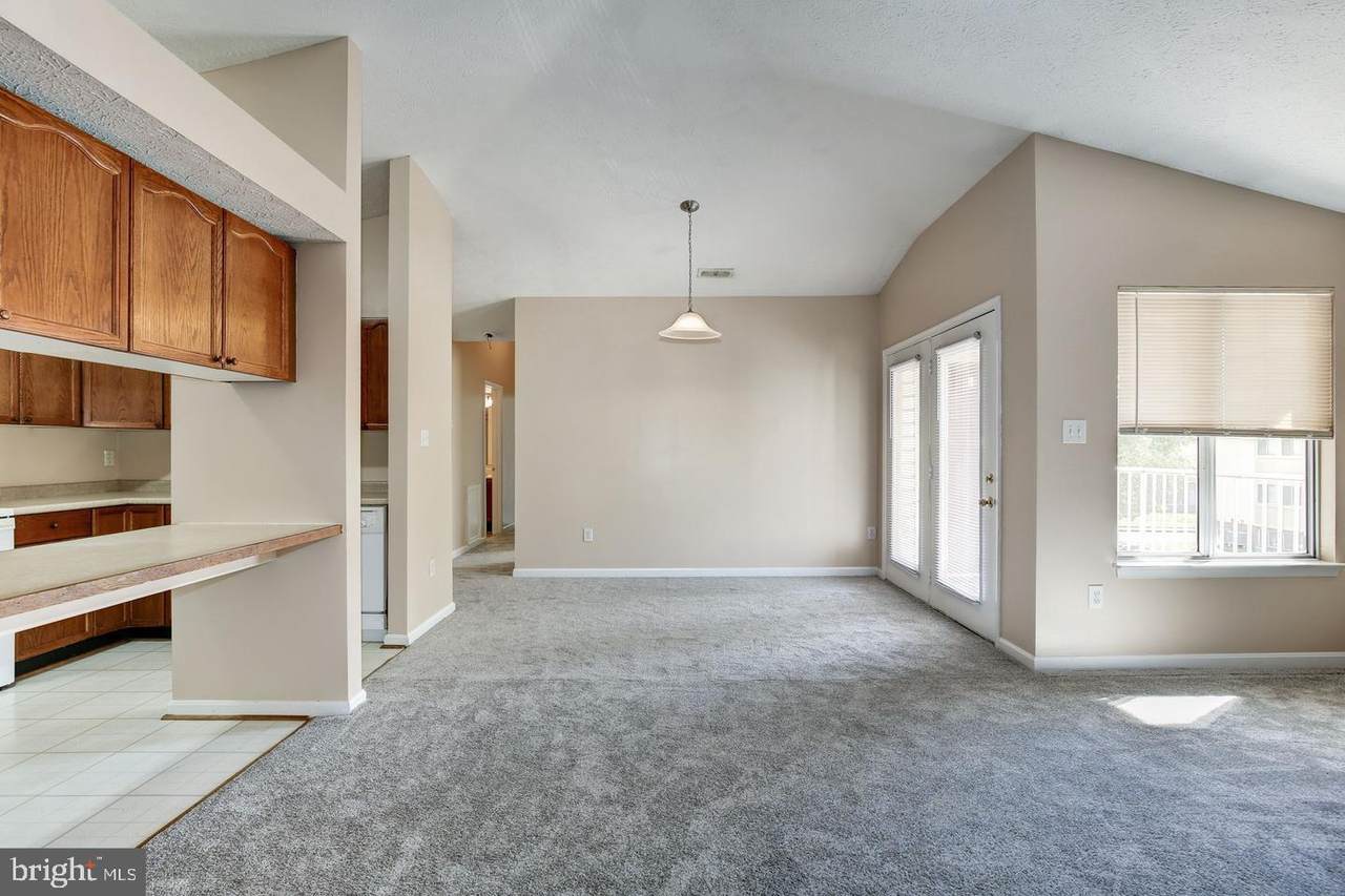 2106 Whitehall Road - Photo 1