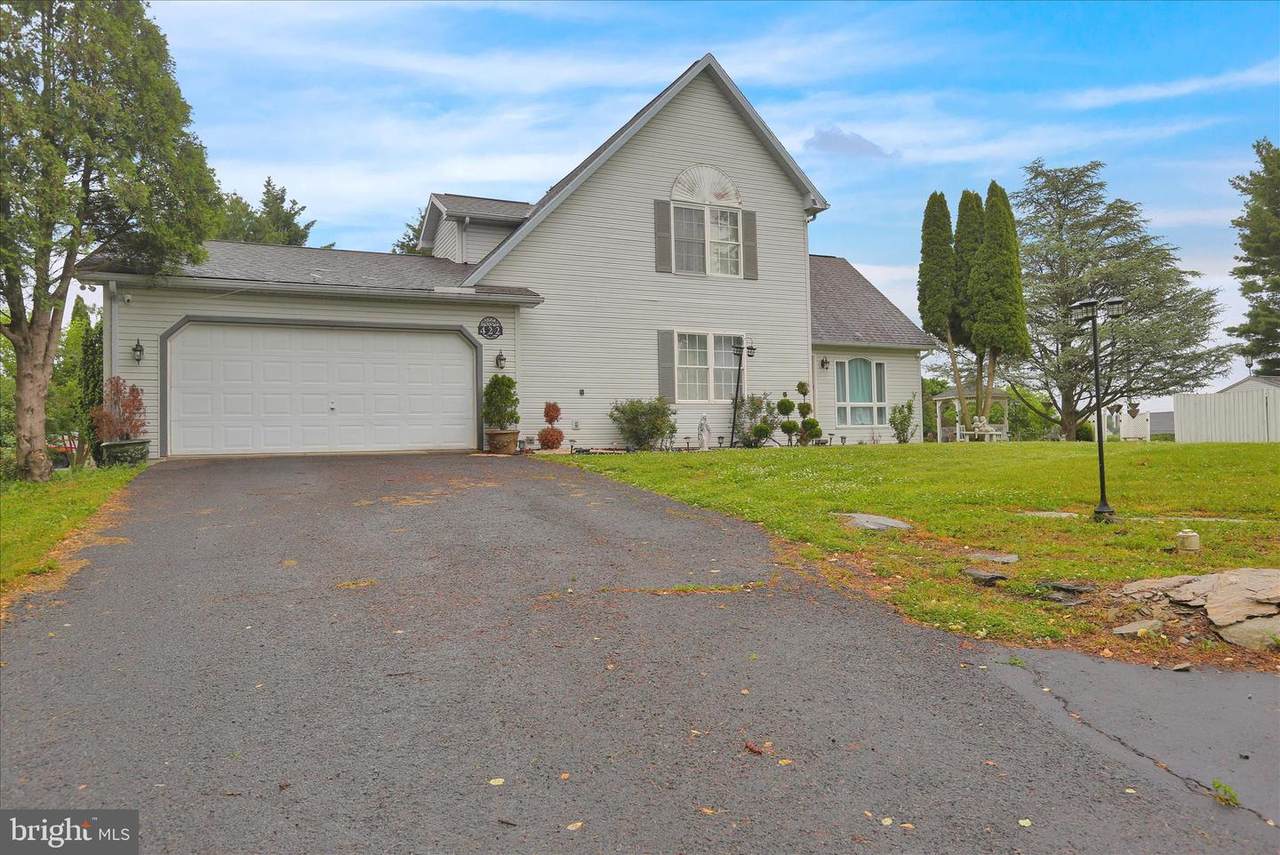 422 Noble Street - Photo 1