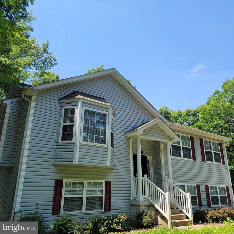 66 Albertson Court - Photo 1
