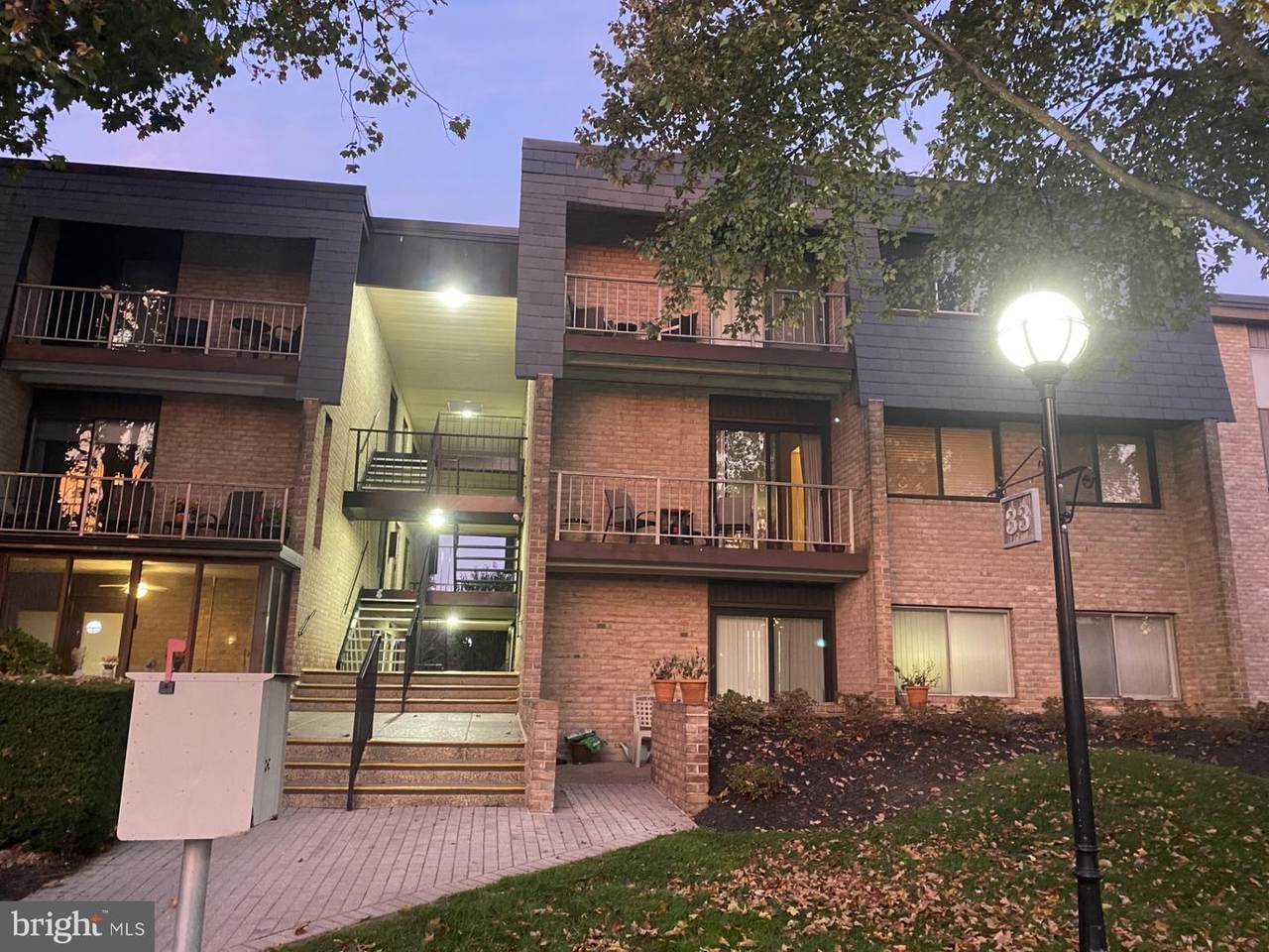 33 Stonehenge Circle - Photo 1