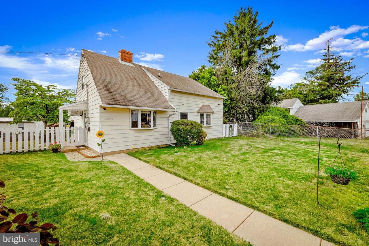 3204 Holyoke Road - Photo 1
