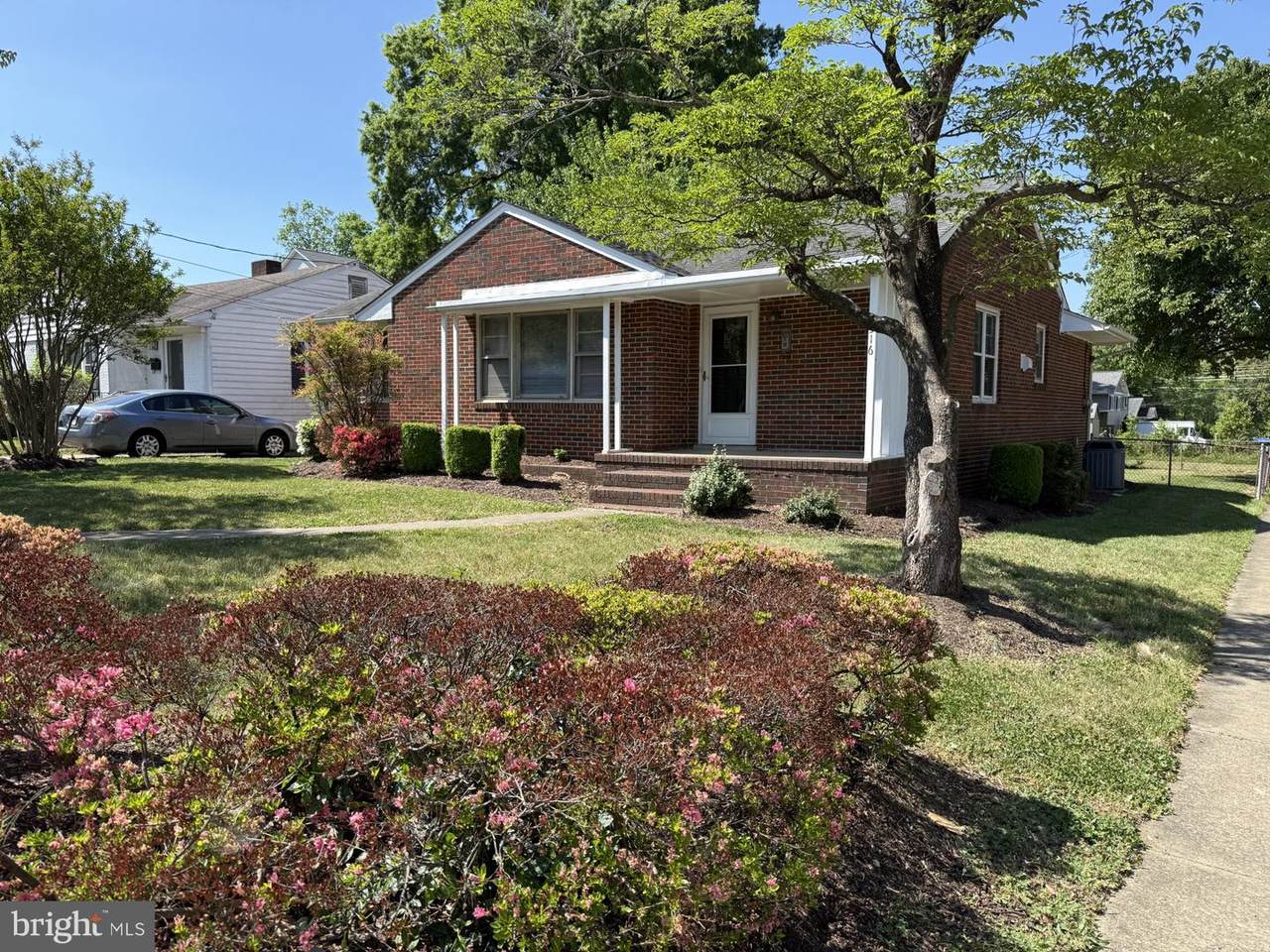 1316 Stafford Avenue - Photo 1