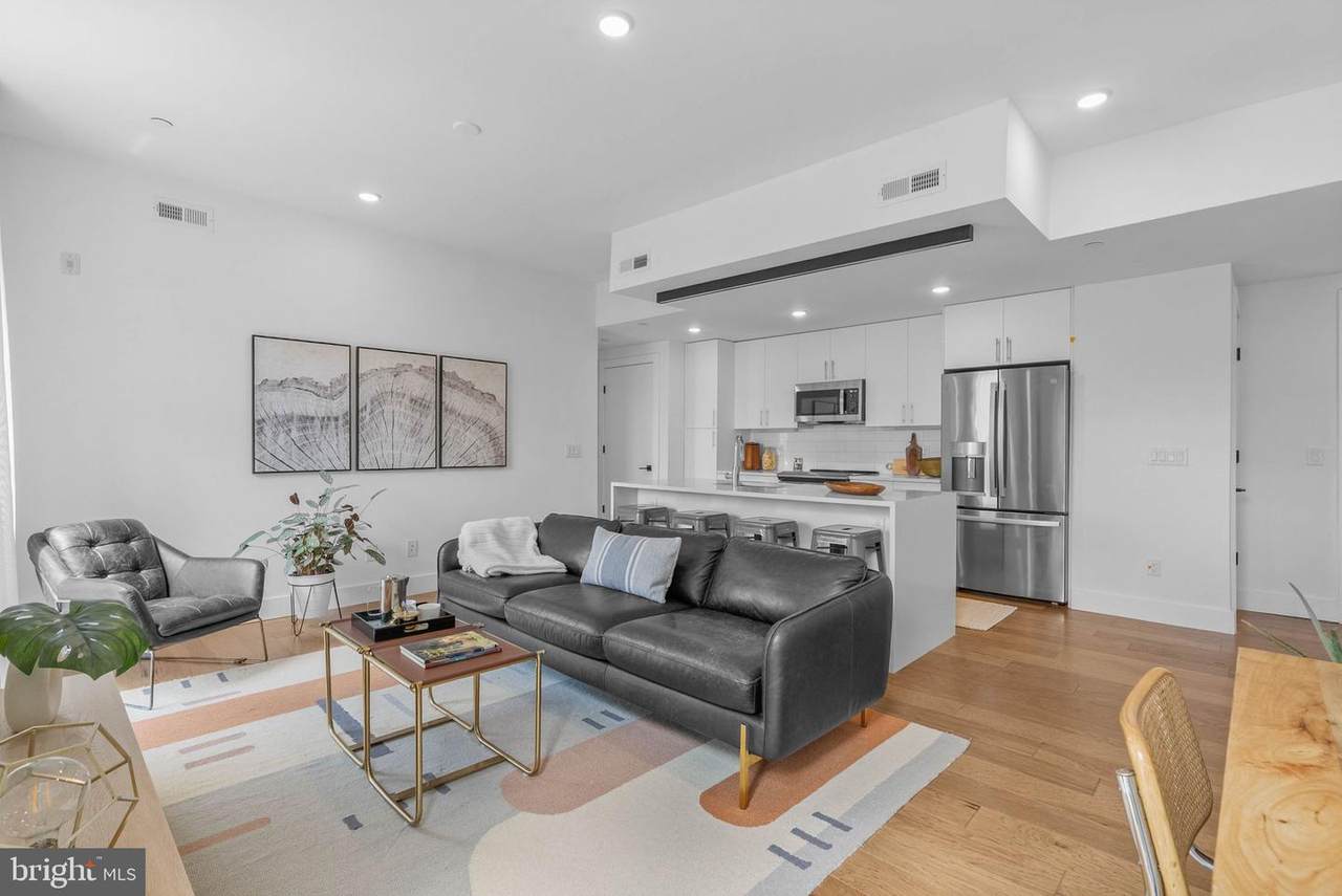 1501 31ST Street - Photo 1