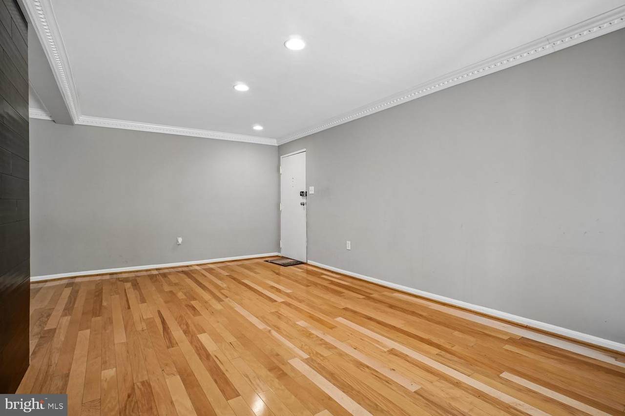 https://bt-photos.global.ssl.fastly.net/brightmls/1280_boomver_1_804946808394-2.jpg