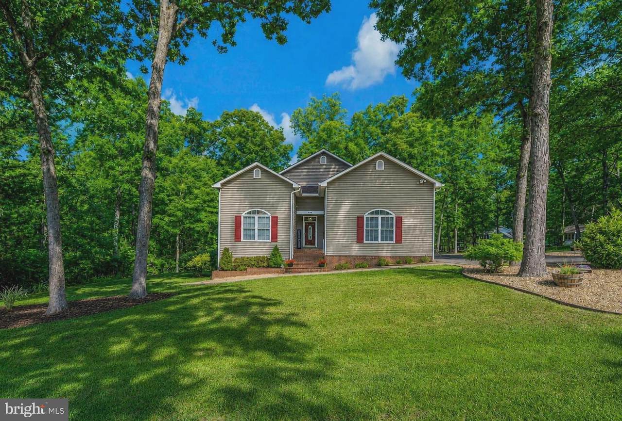 200 Monticello Circle - Photo 1